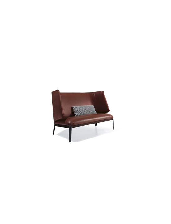 arflex-Hugloveseat-sofa-design-Claesson-Koivisto-Rune-tecido-couro-alto-baixo-encosto-estar-hospitalidade-luxo-projeto-madeinitaly-removível-moderno-contemporâneo