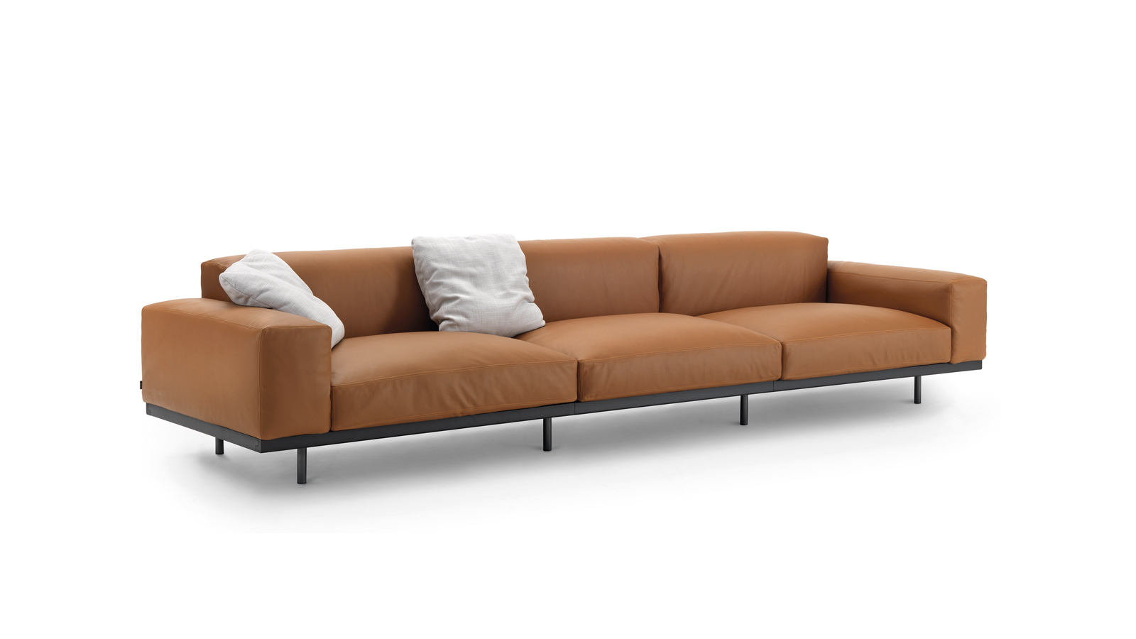 arflex-Naviglio-sofa-modular-seatsystem-design-Umberto-Asnago-fabric-leather-living-hospitality-project-luxury-twoseats-threeseats-madeinitaly-removablecover-modern-contemporary
