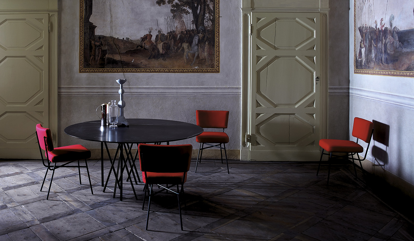 arflex-Octopus-table-design-Carlo-Colombo-round-marble-Carrara-Marquinia-Quarzite-living-dining-office-hospitality-project-luxury-madeinitaly-modern-contemporary