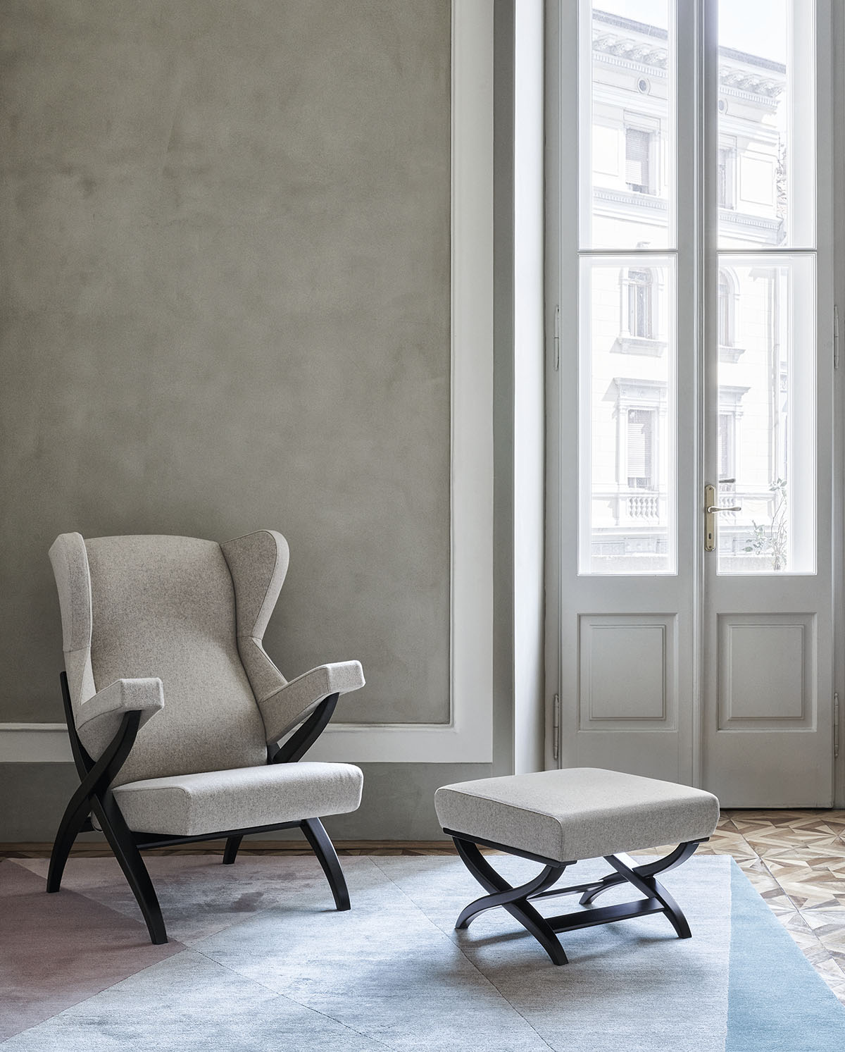 arflex-italian-design-story-livingroom-house-design-living-hospitality-project- luxury -madeinitaly-epoque-fiorenza-pouf