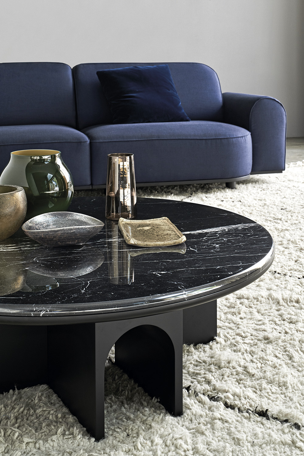 arflex-italian-design-story-livingroom-house-design-living-hospitality-project- luxury -madeinitaly-minimal-arcolor