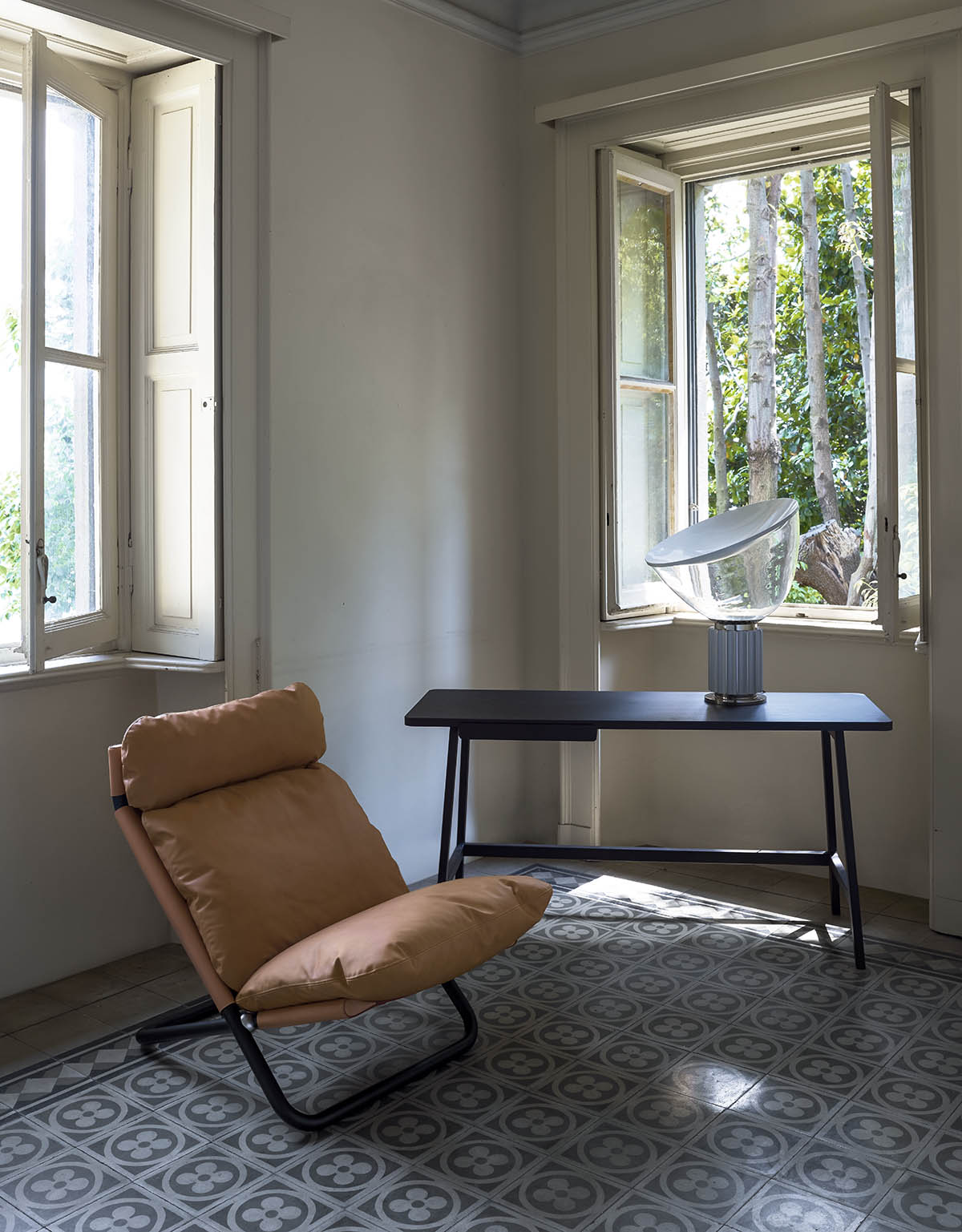 arflex-italian-design-story-livingroom-house-design-living-hospitality-project- luxury -madeinitaly-epoque-cross-ponti