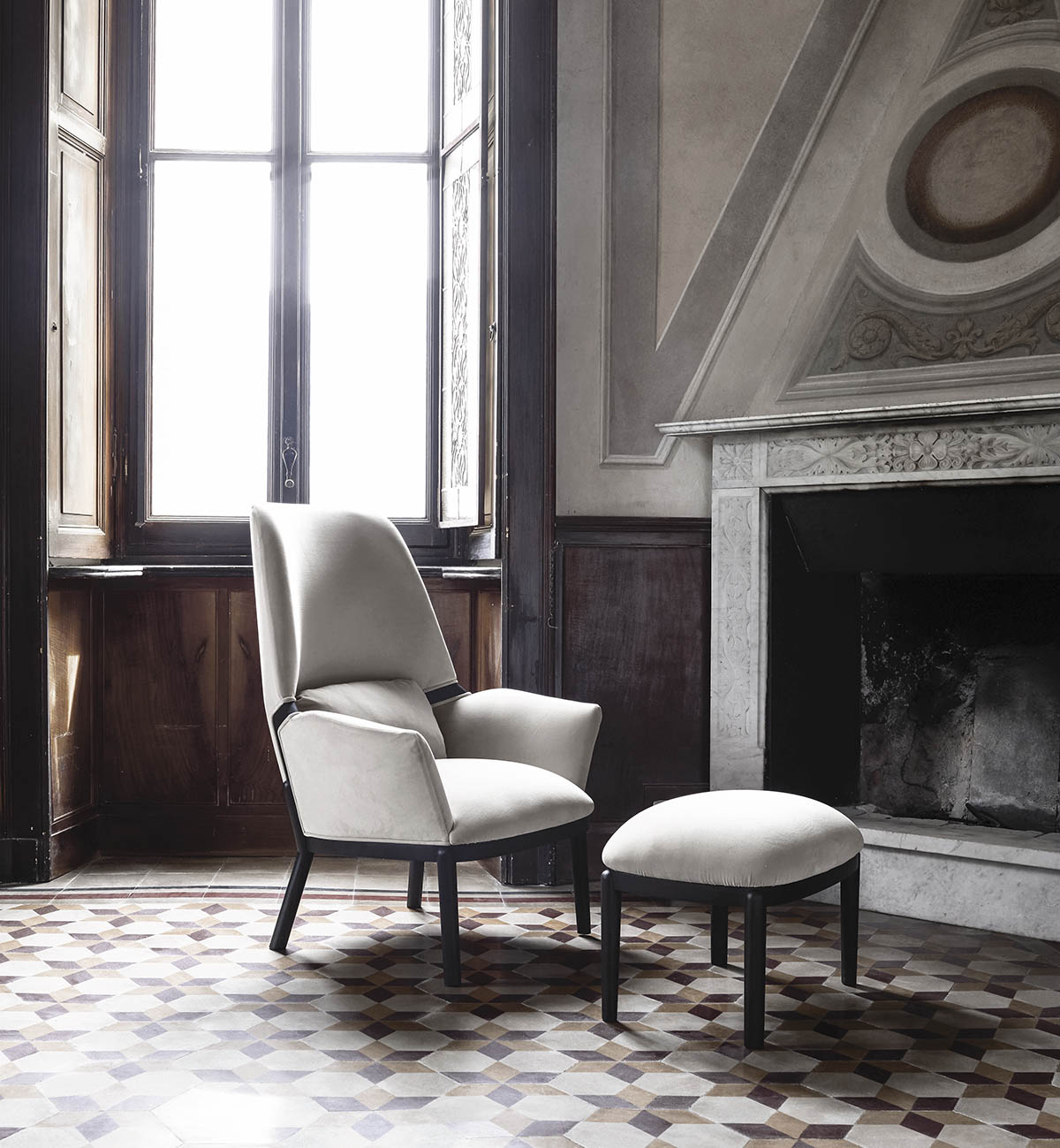 arflex-italian-design-story-livingroom-house-design-living-hospitality-project- luxury -madeinitaly-epoque-serena-doge